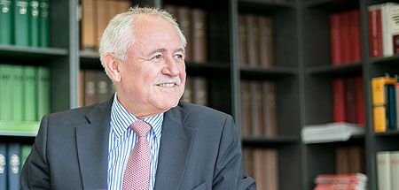 Dr. iur. Edgar Eich Dr. iur. Edgar Eich